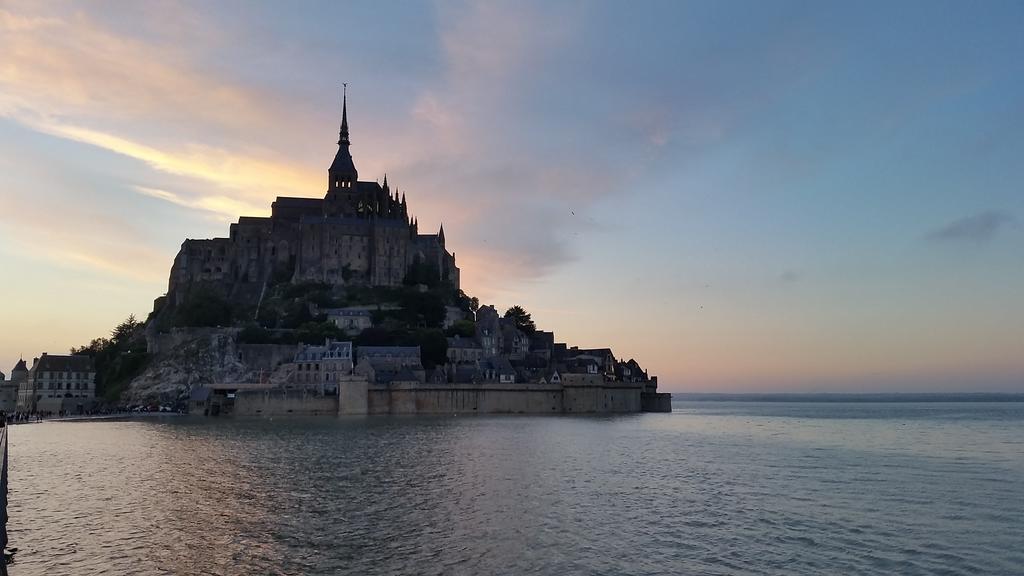 L'Oree Du Mont Proche Du Mont Saint Michel Pontorson Dış mekan fotoğraf